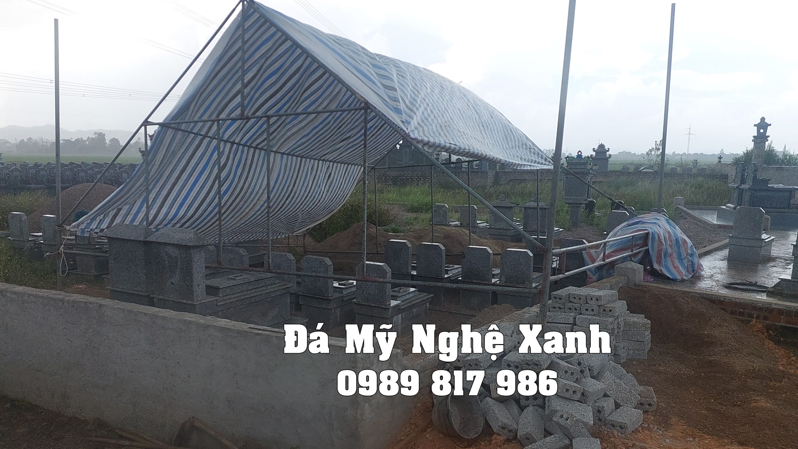 Khảo sát đê Lắp Đặt 14 Ngôi Mộ Đá Xanh Rêu Tại Xã Khánh Thành